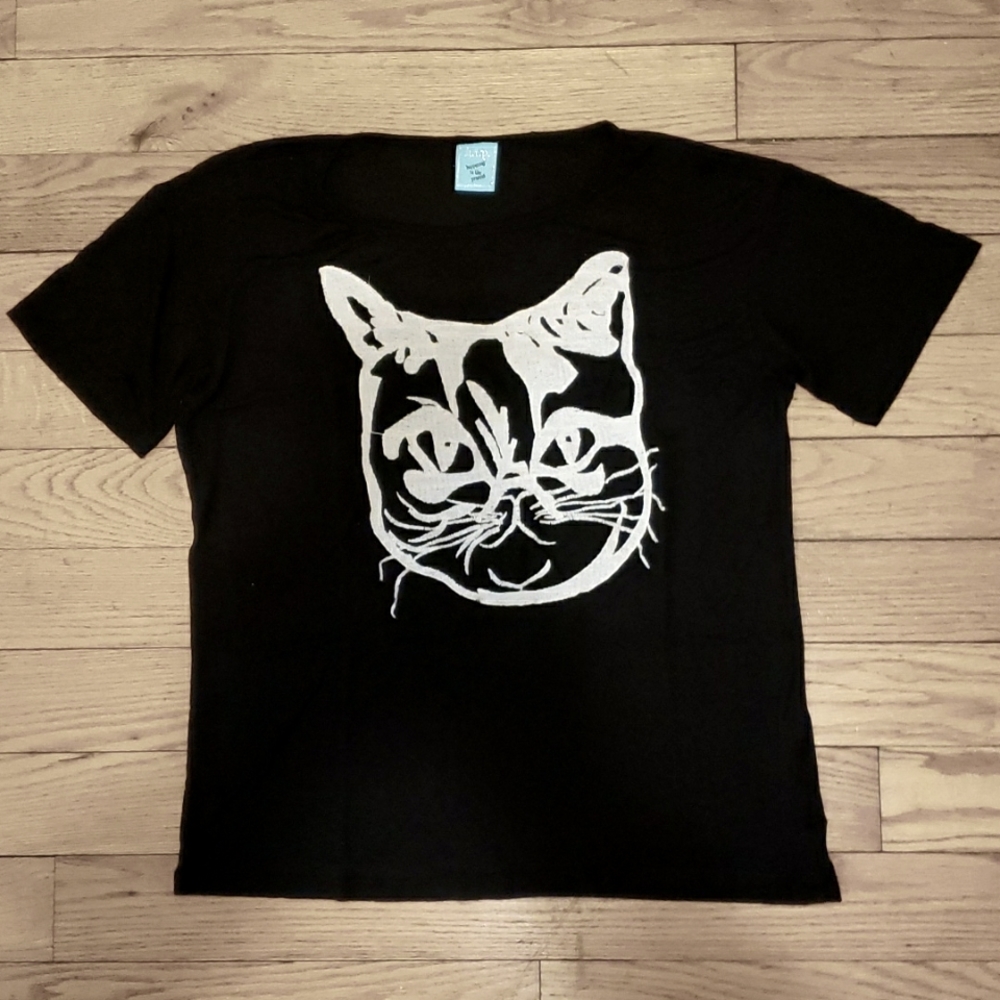 Embroidered Cat Tee Shirt